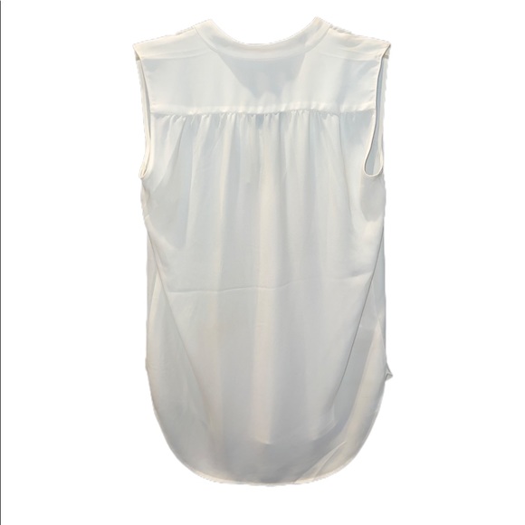 White Sleeveless Blouse - Picture 2 of 2
